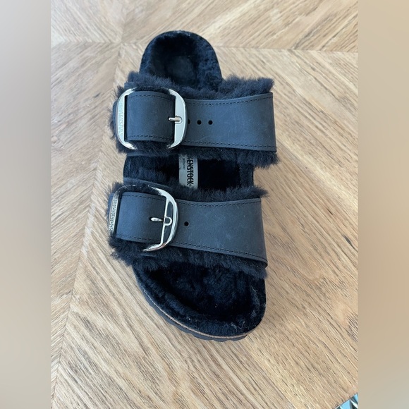 Arizona Big Buckle Shearling
Oiled Leather - Black - Picture 13 of 13